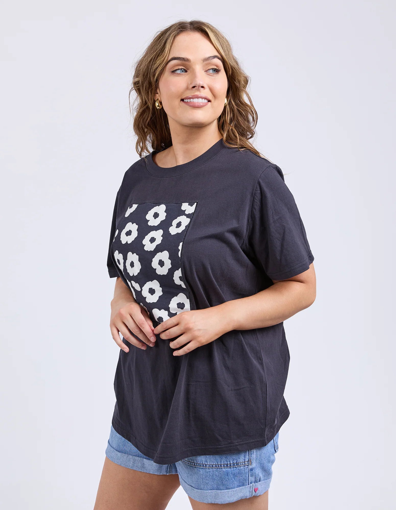Azalea Tee - Navy