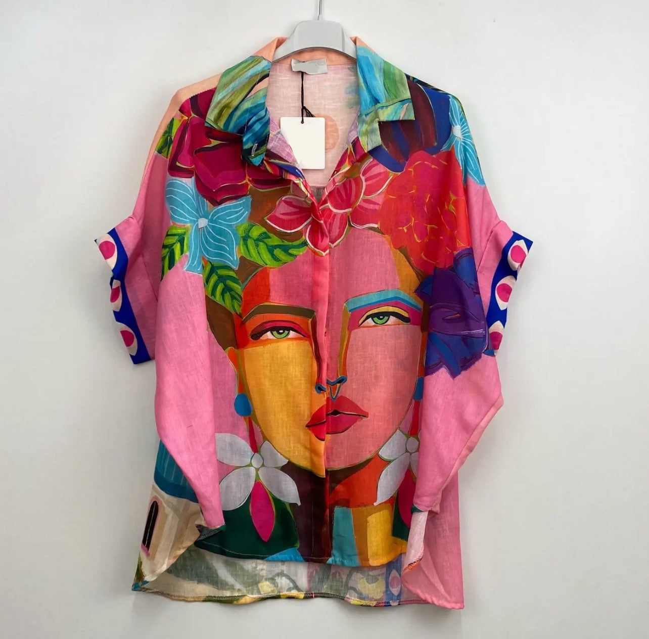 MADE IN ITALY Graphic Top - Portrait