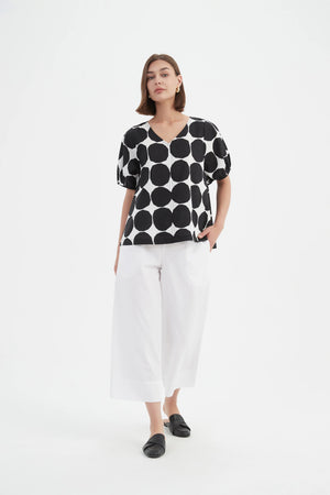 V Neck Bishop Sleeve Poplin Top - Black Spot