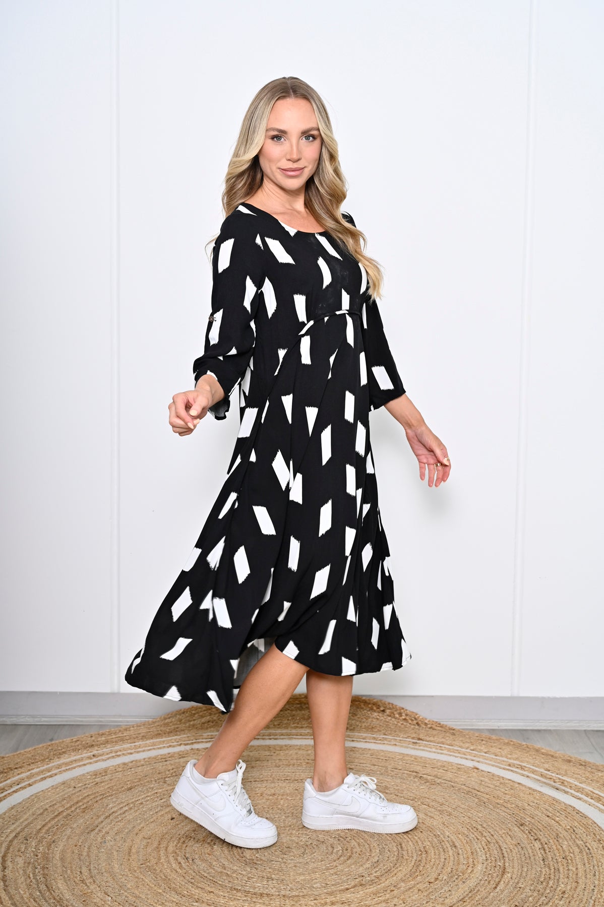 Taylor Abstract Dress - Black White