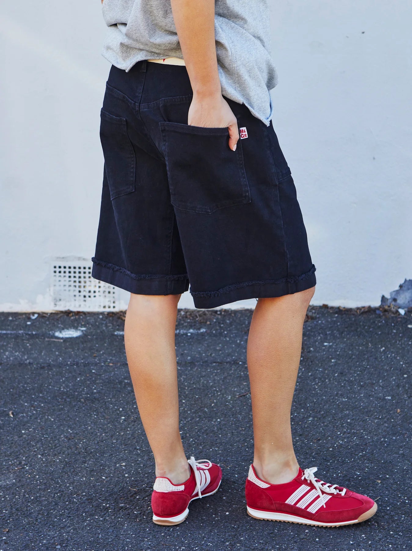 New Weekend Stretch Short - Black PREORDER