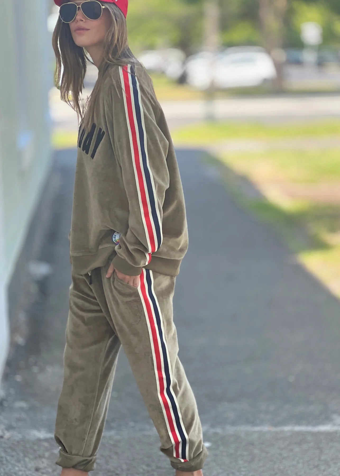 Sporty Velour Sweat - Khaki