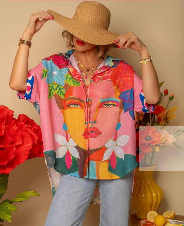 MADE IN ITALY Graphic Top - Portrait